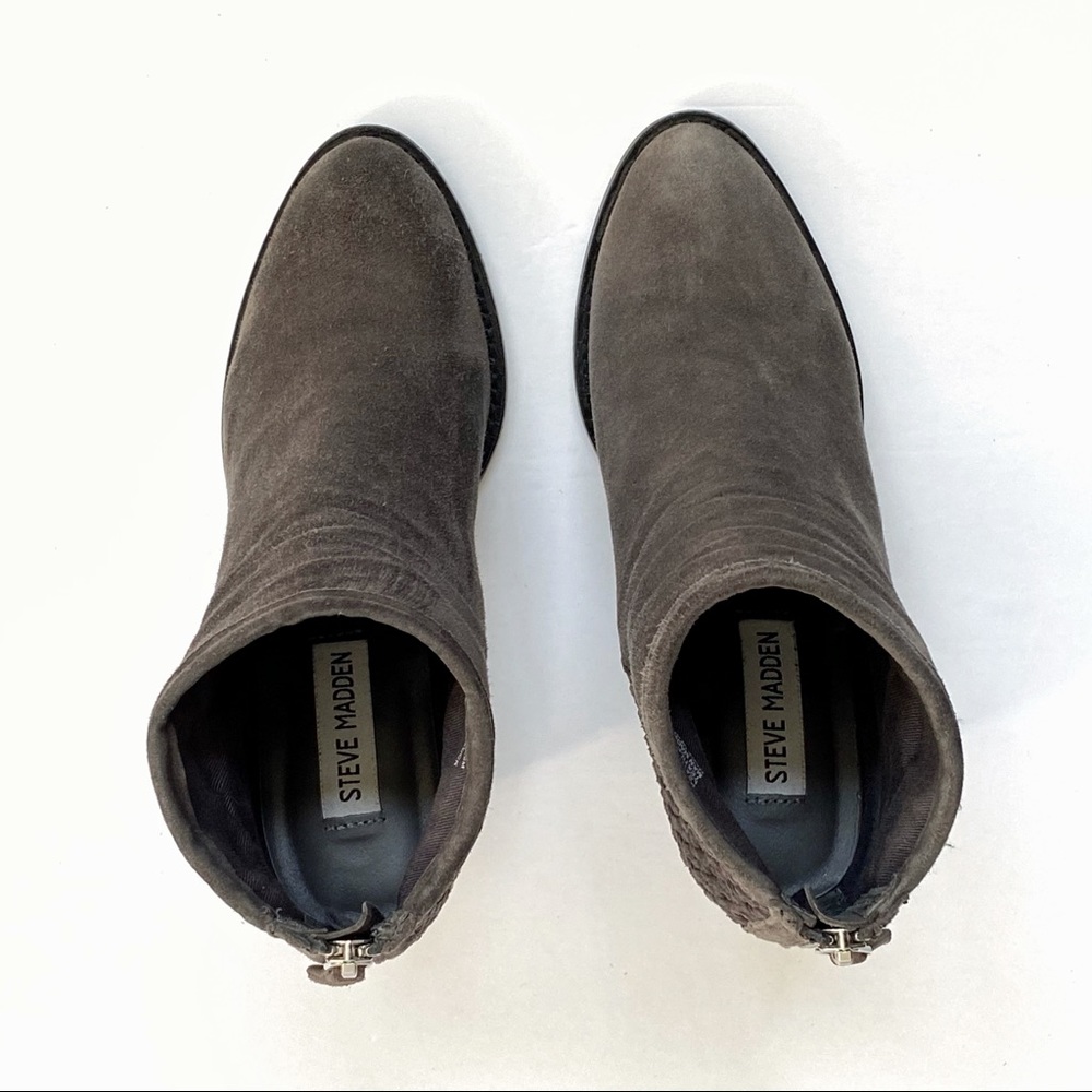 Steve Madden gray suede chunky heel ankle booties - Picture 4 of 9